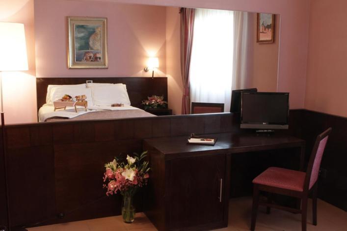 Hotel City Piacenza Phòng bức ảnh