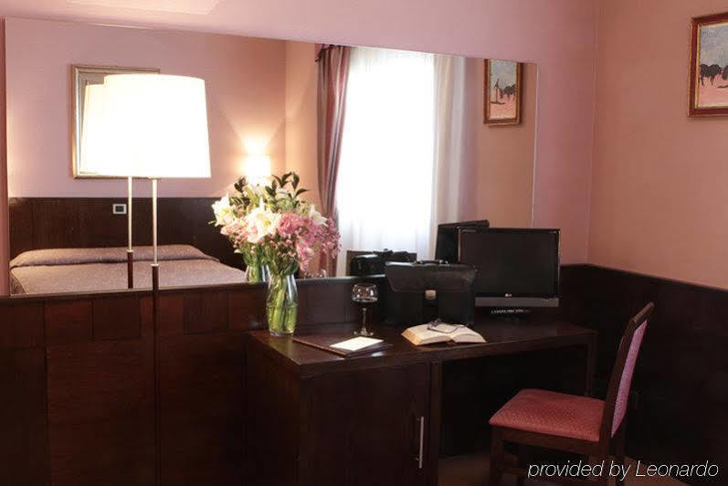 Hotel City Piacenza Ngoại thất bức ảnh